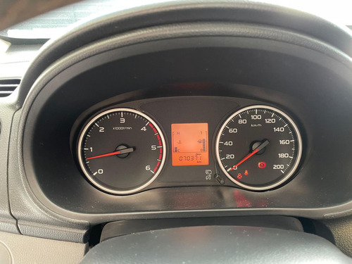 Mitsubishi L200 Triton Sport GL 4X4 2.4 16V Mivec Turbo Dies. Mec.