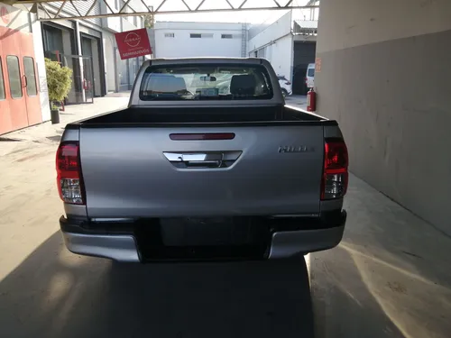 Toyota Hilux 2.7 SR Doble Cabina Mt