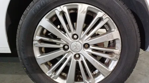 Peugeot 208 1.6 Allure Mt