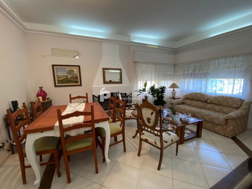 Imagen 5 de 15 de Mansa Con 4 Dormitorios Y 3 Baños Próximo Al Mar