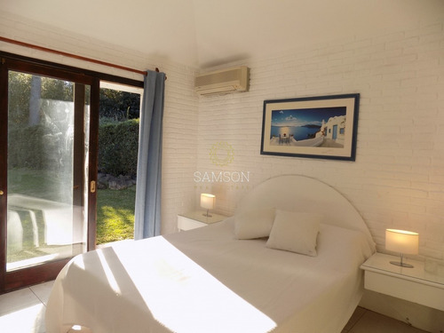 Muy Linda Casa En Alquiler, Punta Del Este- Ref: 59011