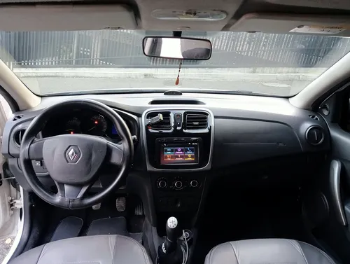 Renault Logan 1.6 Expression