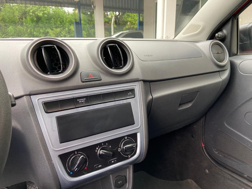Imagem 9 de 11 de Vw Saveiro Robust 1.6 Flex 2019