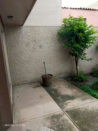 Imagen 7 de 17 de Casa En Venta 2 Plantas Col Calesa 2da Secc. Qro.