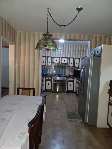 Casa De 3 Hab Y 4 Baños.