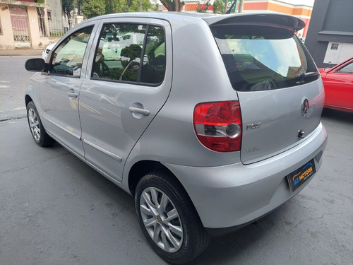 Imagem 2 de 13 de Volkswagen Fox