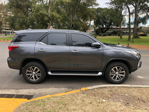 Toyota Hilux 2.8 Cd Srx 177cv 4x4 At 2020