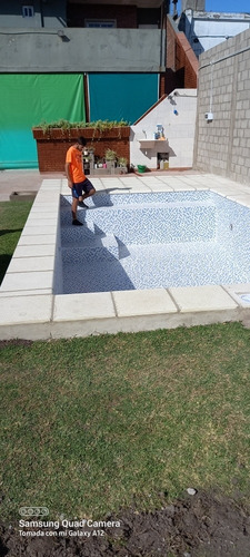 Imagen 2 de 5 de Realizo Piscinas De Hormigón Y Ladrillos
