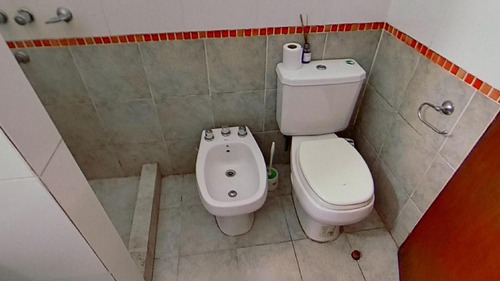 Imagen 12 de 30 de Casa Departamento En Planta Alta - 222 M2 Cub. - Lote De 223 M2