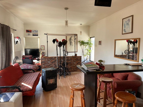 Casa Con 2do Piso Independiente Excelente Ubicación