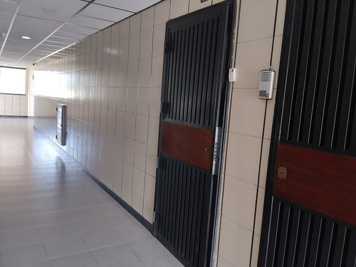 Imagen 4 de 14 de En Venta Oficina En C.c.dinastia Av. Valencia Entre Av El Cementerio Y Río Cabriales,naguanagua LG