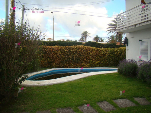 Casa En Peninsula, 5 Dormitorios - Ref: 7188