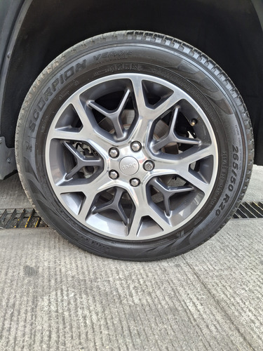 Jeep Grand Cherokee 3.7 Limited Lujo 3.6 4x2 At