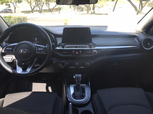 Imagen 9 de 13 de Kia Forte 2019 2.0 Ex 4 P At