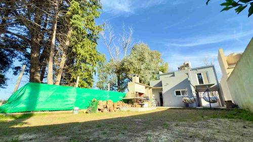 Casa En Venta En Sicardi 3 Dormitorios Parque