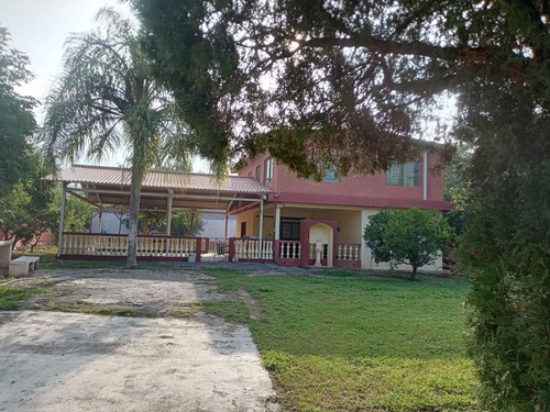 Quinta En Venta En Los Cristales