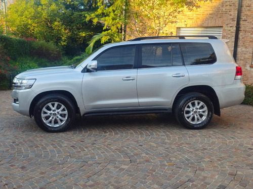 Toyota Land Cruiser 4.5 Td 200 Vx 265cv At W/floormat