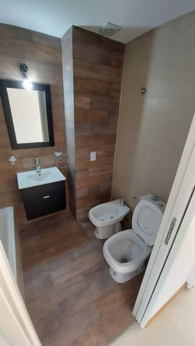 Imagen 13 de 17 de Moderno Semipiso 3 Ambientes A Estrenar En El Centro De Case