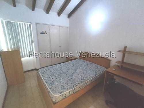 Juan Carlos González. Renta House Carabobo Alquila Casa Urb. Las Clavellinas Valencia Mls #25-18405 Rah/jcg.