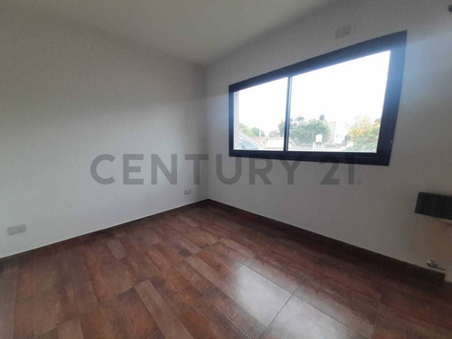 Alquiler Duplex 3 Ambientes Con Cochera Ituzaingo