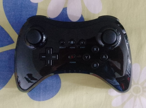 Vendo Mando Wii U Pro Controller.