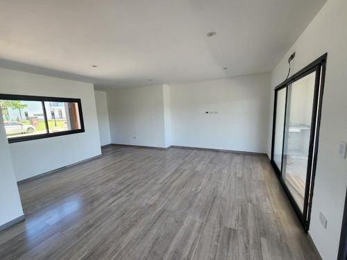 Casa 5 Ambientes En Venta Barrio San Pablo Pilar