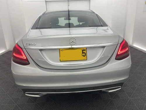 Imagen 13 de 25 de Mercedes Benz C200 2.0 Cgi Exclusive