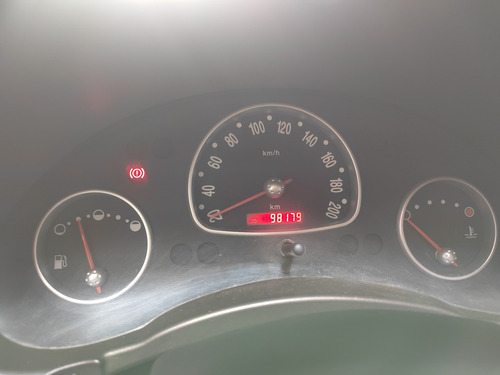 Chevrolet Chevy 1.6 3p Paq D At