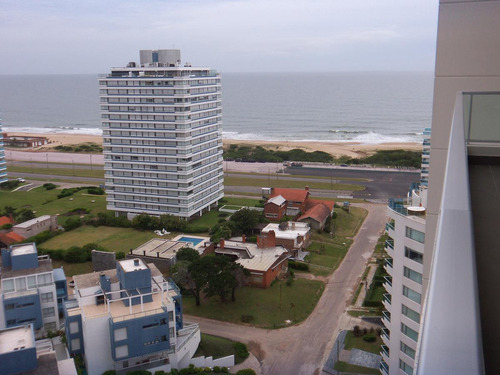 Apto 2 Dorm, Edificio Con Amenities- Playa Brava