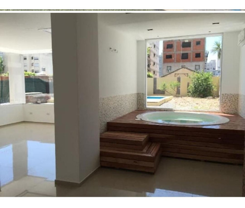 Imagen 3 de 16 de Departamento En Venta De 3 Ambientes C/cochera En Les Bruyeres - Banfield