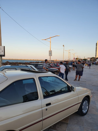 Escort Xr3