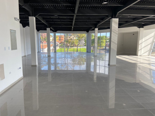 En Venta Edificio Comercial A Estrenar Maturín