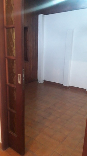 Imagen 4 de 11 de Departamento Tipo Casa En Venta En Lanus Este