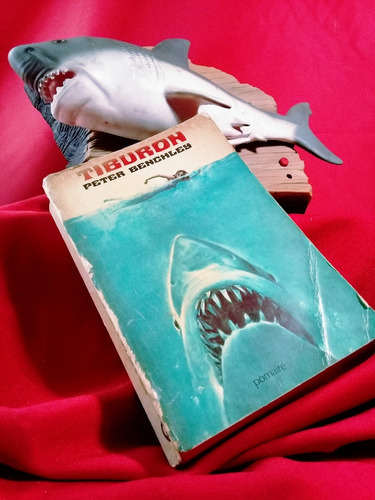  Tiburón  76  2pz Adorno Vintage  Libro  Jaws 