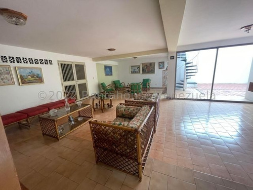 Imagen 4 de 15 de Casa En Venta Colinas Del Tamanaco 22-28938 Eva Castillo 0414.306.72.20