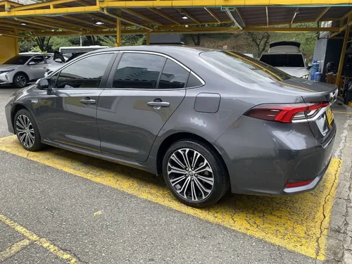 Toyota Corolla 1.8 Se-g Hibrido At 4x2 2022