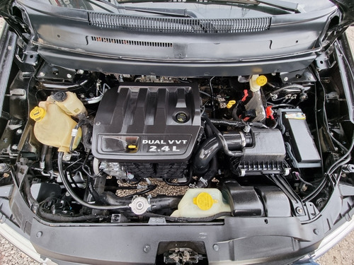 Imagen 13 de 15 de Dodge Journey 2015 2.4 Sxt 7 Pasajeros Plus Mt