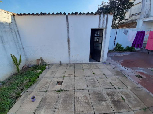 Imagen 11 de 14 de Casa Con Departamento En Venta En Ituzaingo Sur