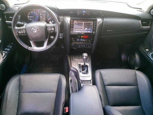 Imagem 9 de 11 de Toyota/hilux Sw4 Srx Automática 7 Lugares