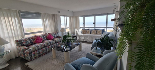 Apartamento En Venta Con Excelente Vista Al Mar, Primera Línea-ref:4481