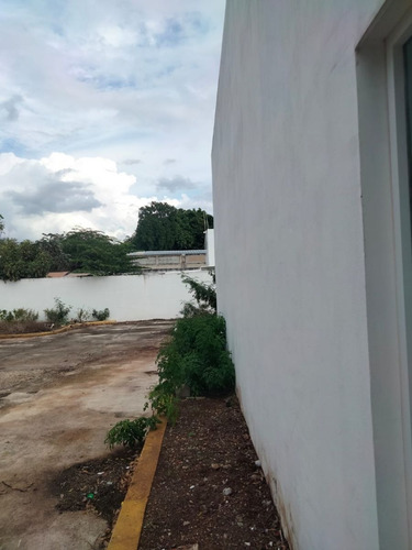 Venta De Local En Chuburna
