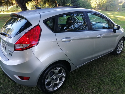 Ford Fiesta Kinetic Design 1.6 Design 120cv Titanium 2012