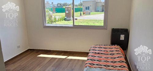 Casa En Venta-el Nacional Club De Campo-rodriguez-pilar