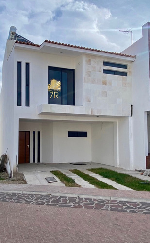 Casa Nueva En Ciudad Maderas Con Roof Garden Y Sotano