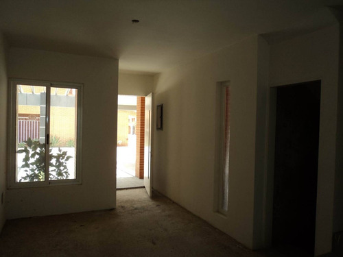 Imagen 3 de 14 de Townhouse En Venta En Valles De Camoruco