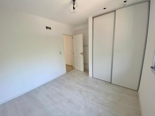 Imagen 13 de 20 de Duplex 4 Amb Complejo Con Piscina Ituzaingo