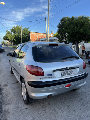 Peugeot 206 1.6 Xr Premium