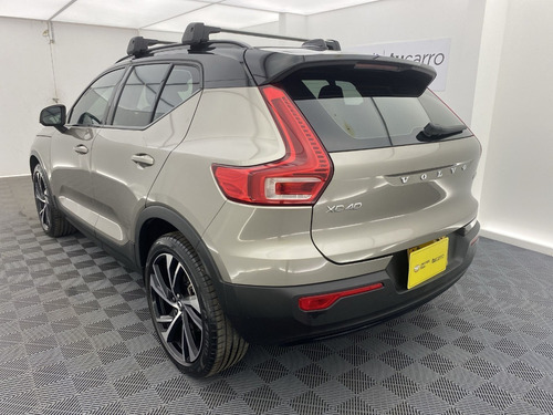 Imagen 10 de 25 de Volvo Xc 40 B5 2.0 2022