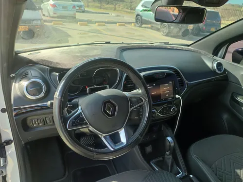 Renault Captur 1.3T Intens Cvt