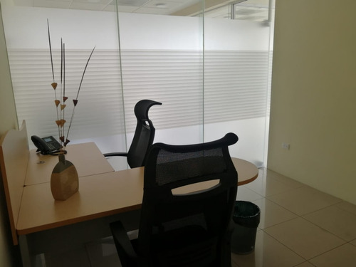 Oficinas Amuebladas Sin Aval Angelópolis Puebla. Amuebladas. Todos Los Servicios Incluidos. Estacionamiento Disponible Con Costo.